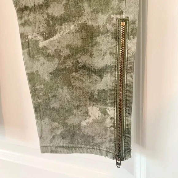 MOVING SALE | Urban Outfitters BDG Women’s Moto-Style Camo Pants, Size 32 - Picture 4 of 9